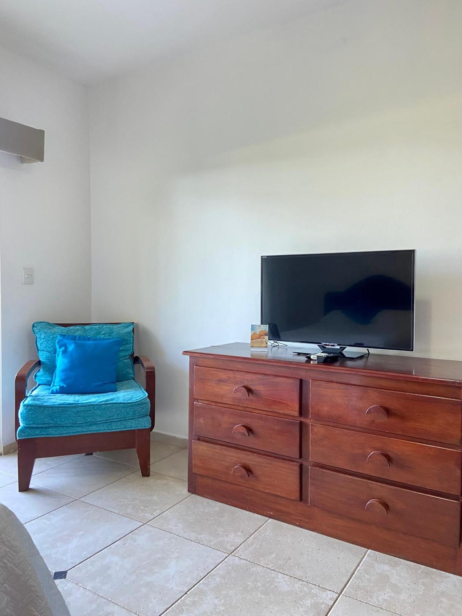 Agualina Kite Hotel Oceanfront Apartments Cabarete Eksteriør billede